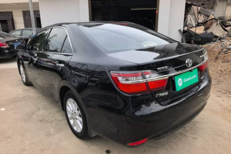 Used Toyota Camry 2015 2.0G Premier Edition Exterior 2