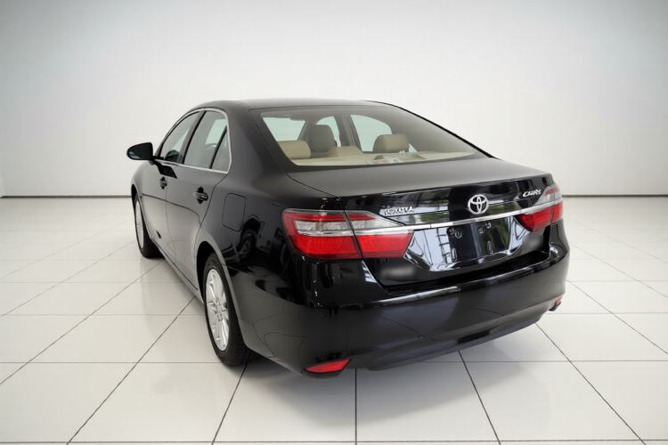 Used Toyota Camry 2015 2.0G Premier Edition Exterior 2