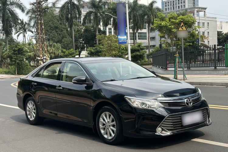 Used Toyota Camry 2015 2.0G Premier Edition Exterior 2