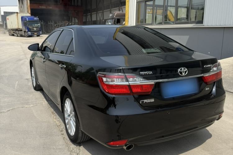 Used Toyota Camry 2015 2.5G Luxury Navigation Edition Exterior 2
