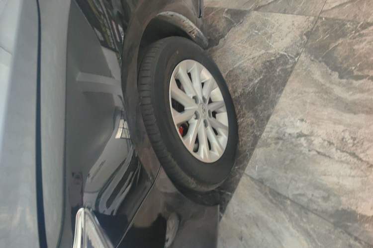 Used Toyota Camry 2015 2.0G Premier Edition Exterior 4