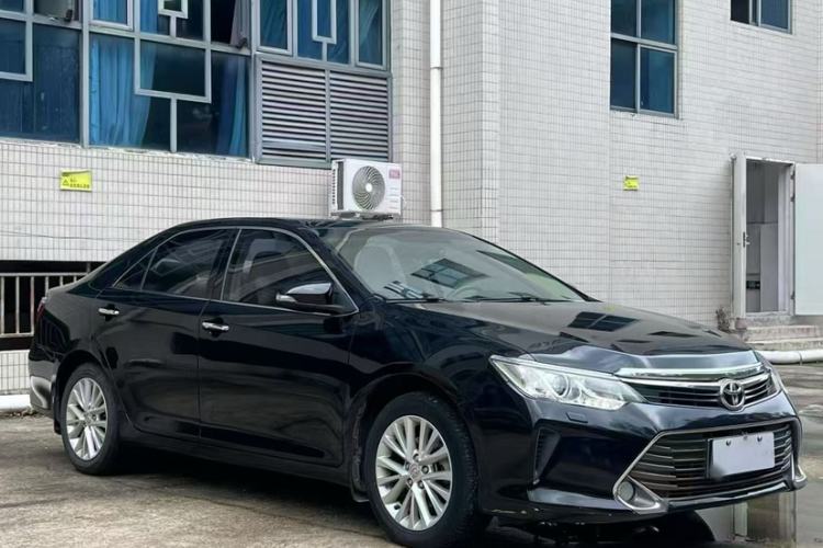 Used Toyota Camry 2015 2.5G Luxury Navigation Edition Exterior 4