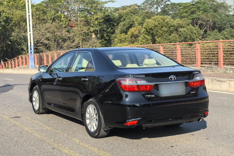 Used Toyota Camry 2015 2.0G Premier Edition Exterior 4