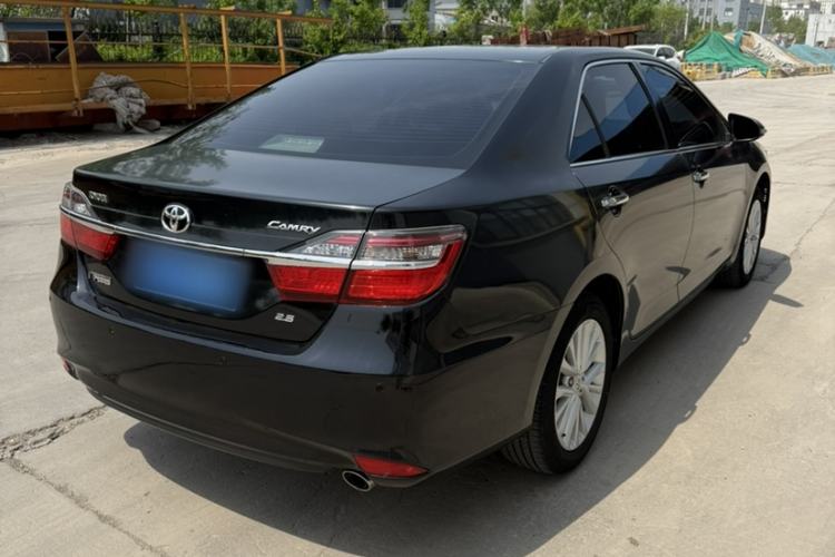 Used Toyota Camry 2015 2.5G Luxury Navigation Edition Exterior 4