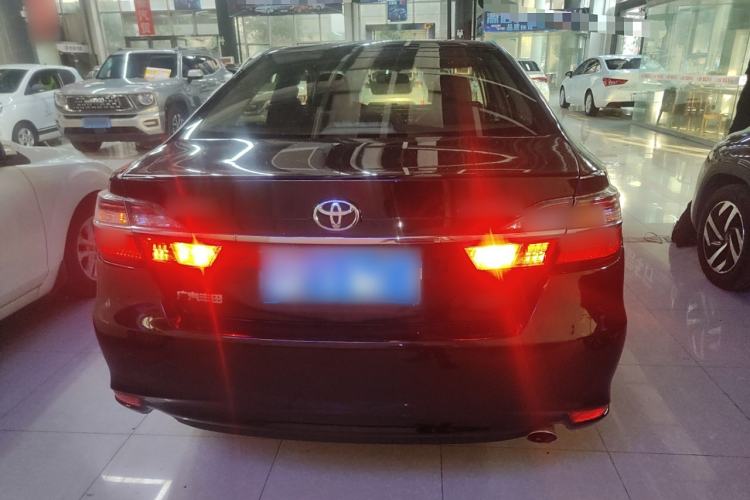Used Toyota Camry 2015 2.0G Premier Edition Exterior 4