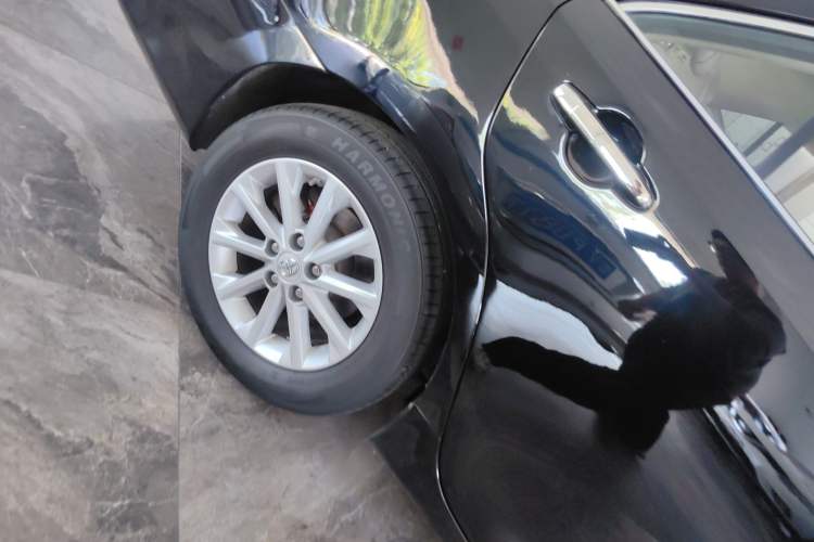 Used Toyota Camry 2015 2.0G Premier Edition Exterior 5