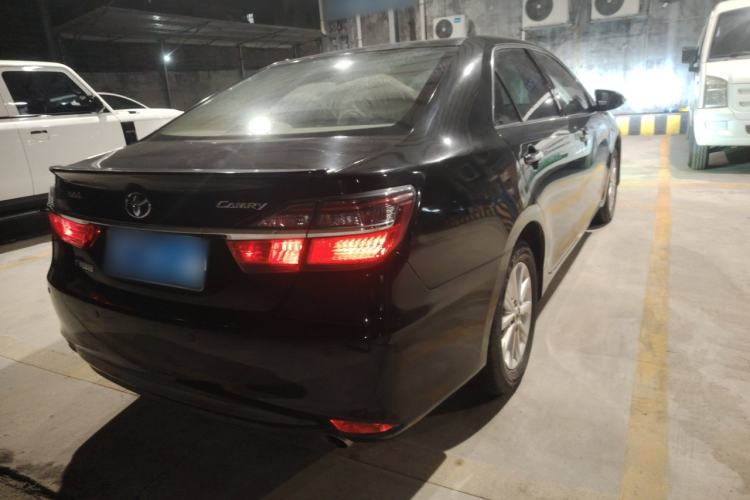 Used Toyota Camry 2015 2.0E Elite Edition Exterior 5