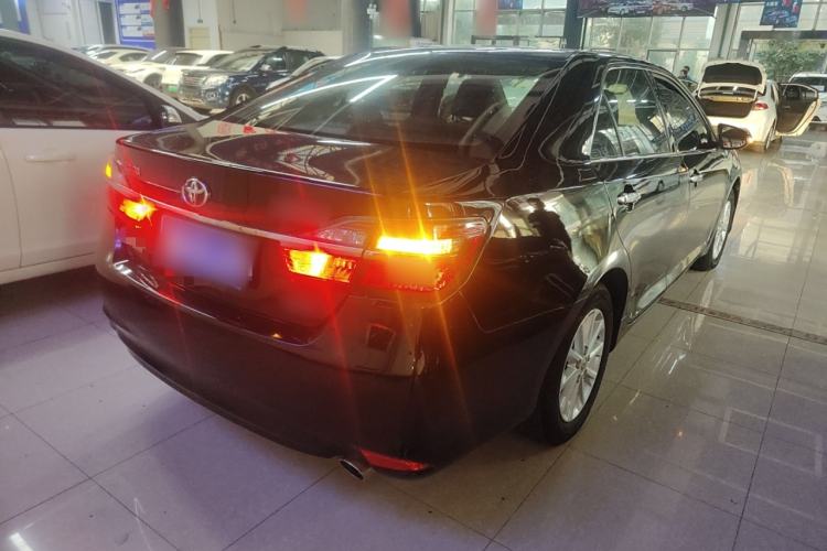 Used Toyota Camry 2015 2.0G Premier Edition Exterior 5