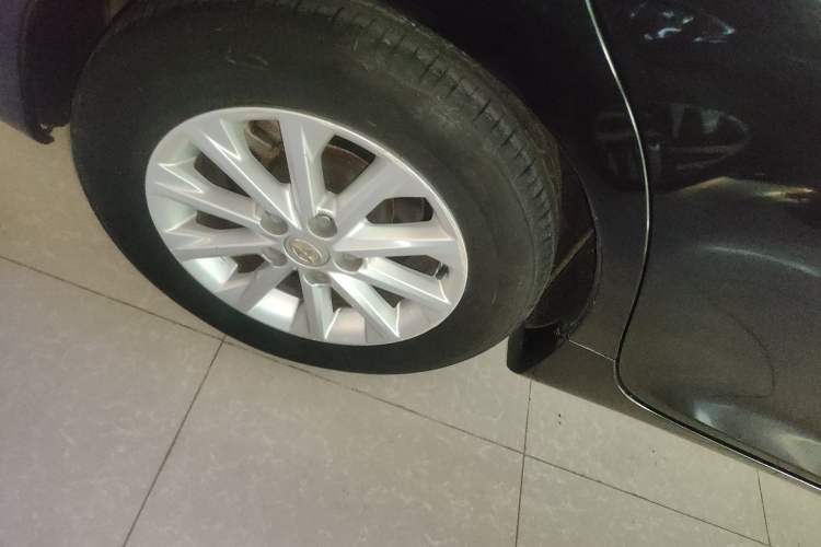 Used Toyota Camry 2015 2.0G Premier Edition Exterior 8