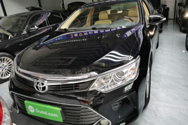 Used Toyota Camry 2015 2.0G Premier Edition Front