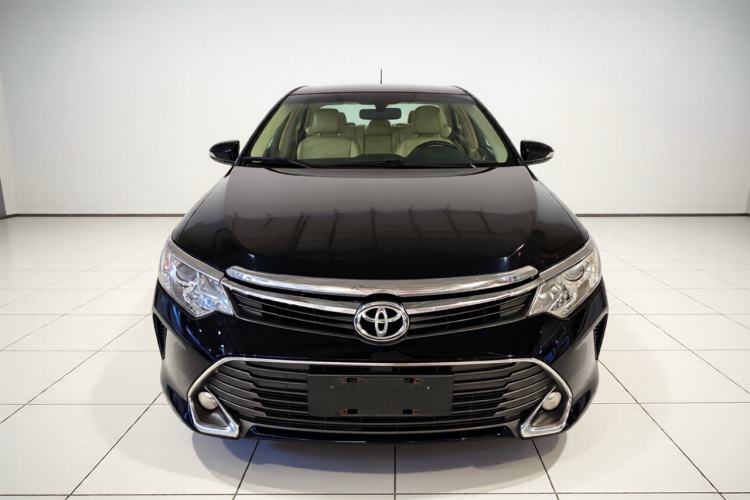 Used Toyota Camry 2015 2.0G Premier Edition Front