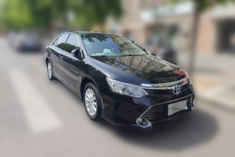 Used Toyota Camry 2015 2.0G Premier Edition Front Right 45 Deg