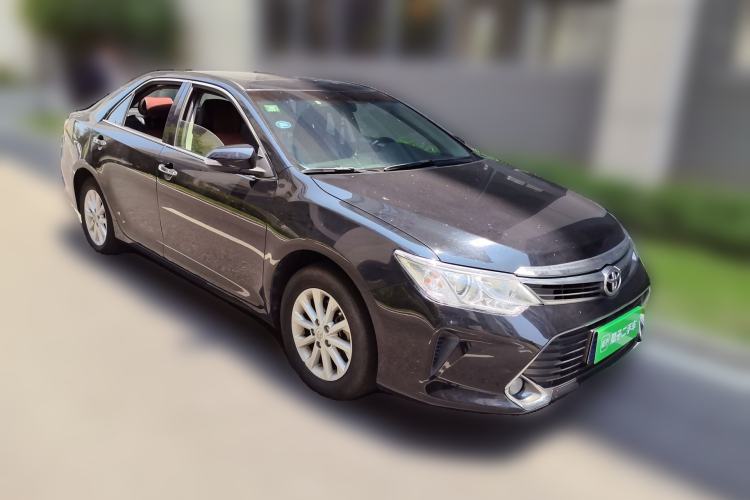 Used Toyota Camry 2015 2.0G Premier Edition Front Right 45 Deg