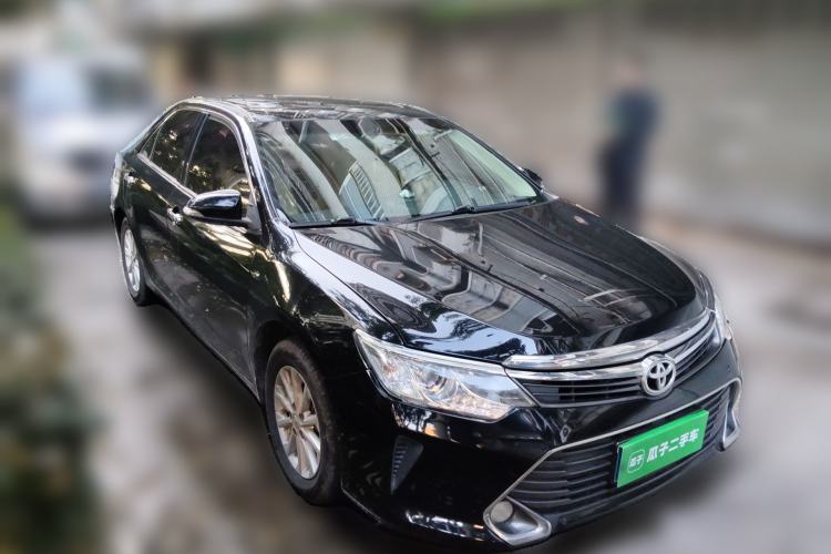 Used Toyota Camry 2015 2.0G Premier Edition Front Right 45 Deg