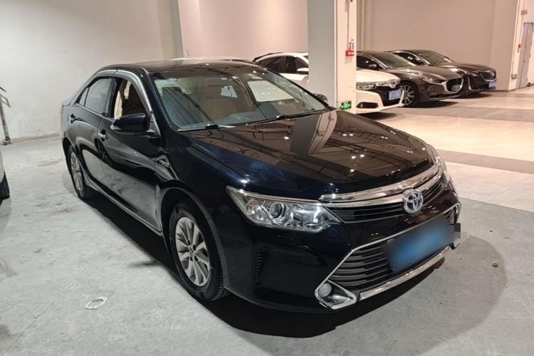 Used Toyota Camry 2015 Dual-Engine 2.5 HG Luxury Navigation Edition Front Right 45 Deg