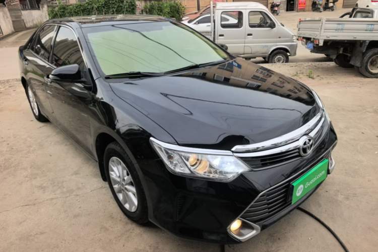 Used Toyota Camry 2015 2.0G Premier Edition Front Right 45 Deg