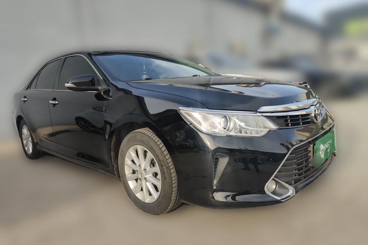 Used Toyota Camry 2015 2.0G Premier Edition Front Right 45 Deg