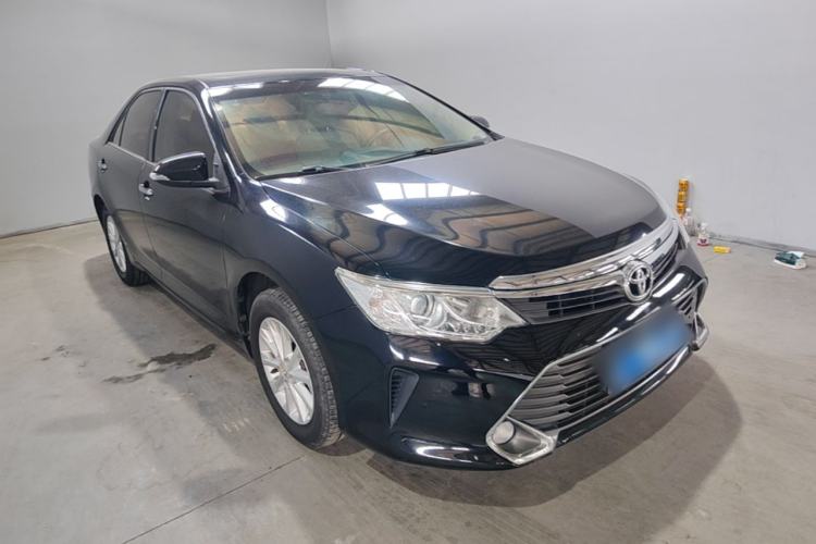 Used Toyota Camry 2015 2.0G Premier Edition Front Right 45 Deg