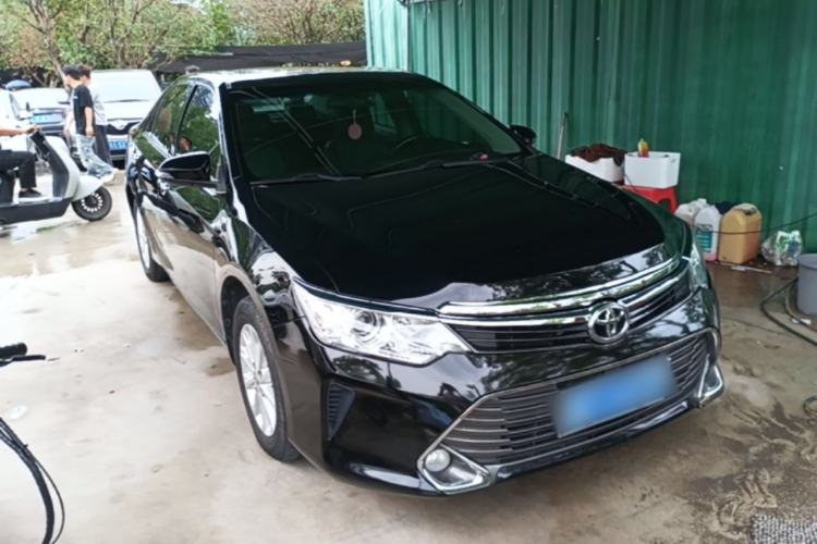 Used Toyota Camry 2015 2.0G Premier Edition Front Right 45 Deg