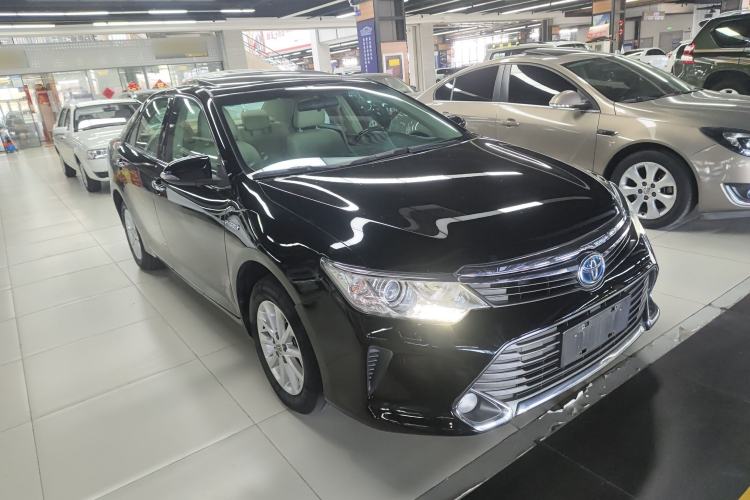 Used Toyota Camry 2015 Dual-Engine 2.5 HG Luxury Navigation Edition Front Right 45 Deg