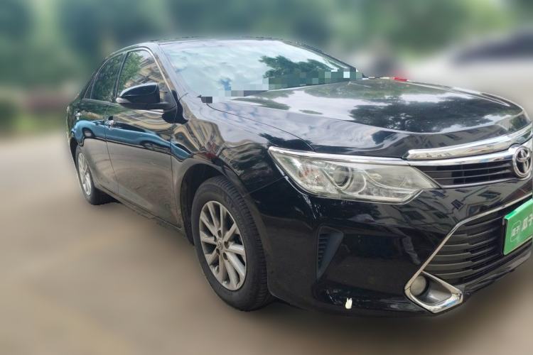 Used Toyota Camry 2015 2.0G Premier Edition Front Right 45 Deg