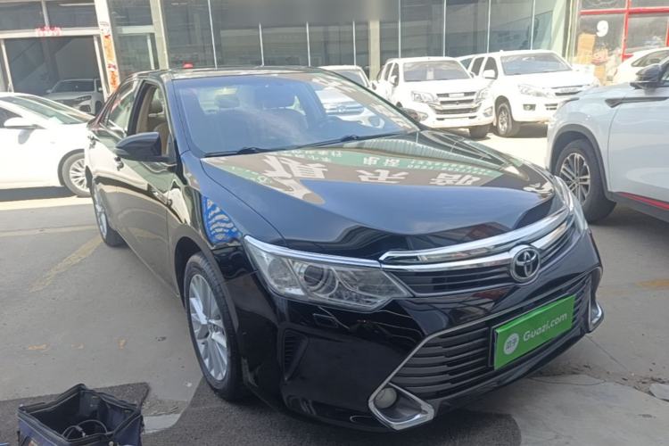 Used Toyota Camry 2015 2.5G Luxury Navigation Edition Front Right 45 Deg