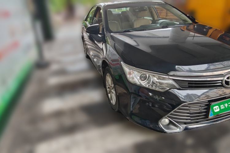 Used Toyota Camry 2015 2.0G Premier Edition Front Right 45 Deg