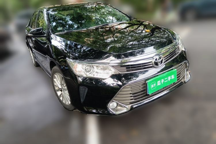 Used Toyota Camry 2015 2.5G Luxury Navigation Edition Front Right 45 Deg