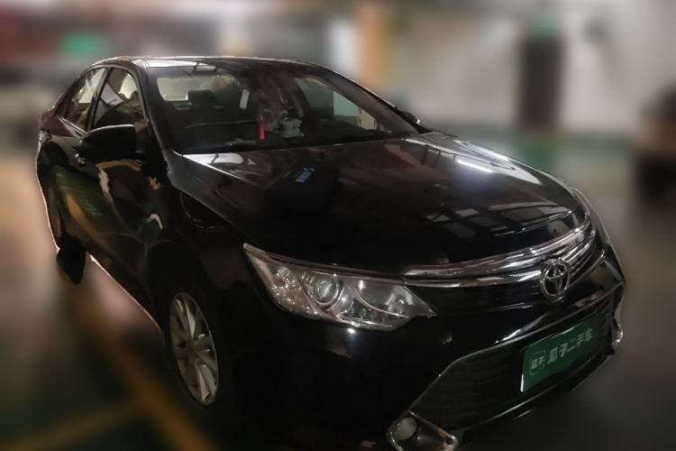 Used Toyota Camry 2015 2.0G Premier Edition Front Right 45 Deg
