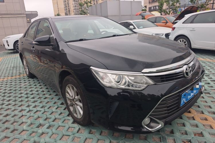 Used Toyota Camry 2015 2.0G Luxury Edition Front Right 45 Deg