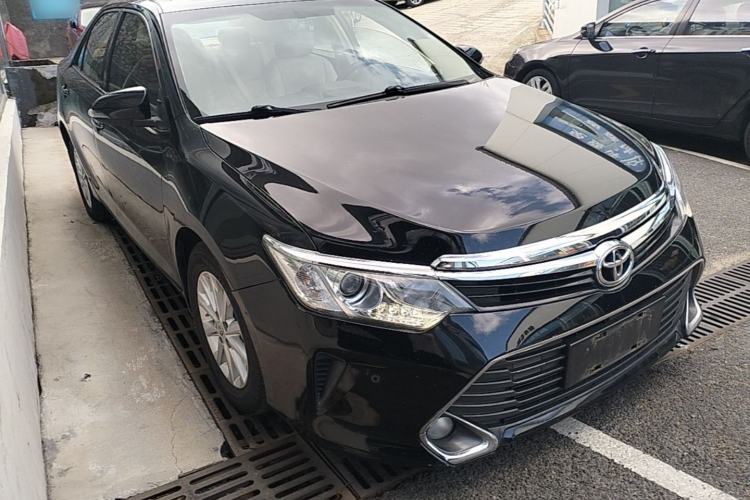 Used Toyota Camry 2015 2.0E Elite Edition Front Right 45 Deg
