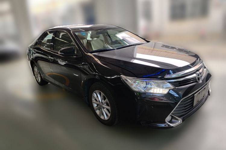Used Toyota Camry 2015 2.0G Premier Edition Front Right 45 Deg
