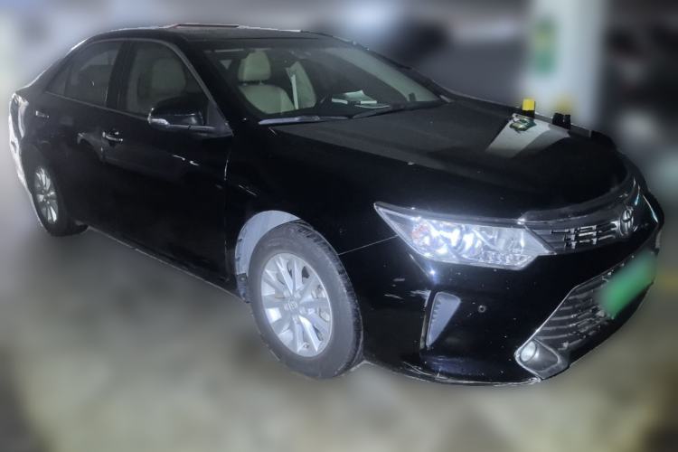 Used Toyota Camry 2015 2.0G Premier Edition Front Right 45 Deg