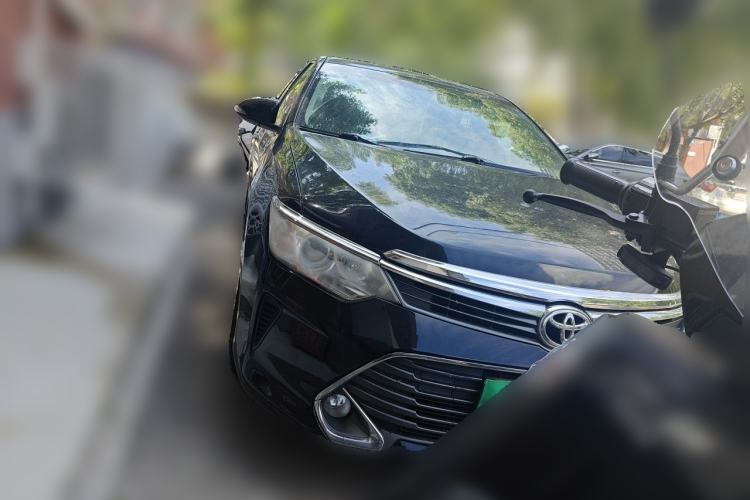 Used Toyota Camry 2015 2.0G Premier Edition Front Right 45 Deg