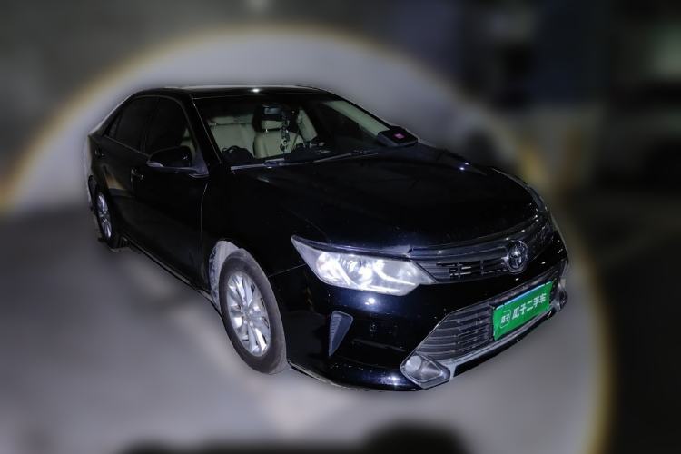 Used Toyota Camry 2015 2.0G Premier Edition Front Right 45 Deg