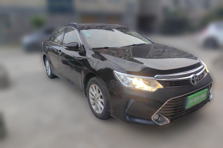 Used Toyota Camry 2015 2.0G Premier Edition Front Right 45 Deg