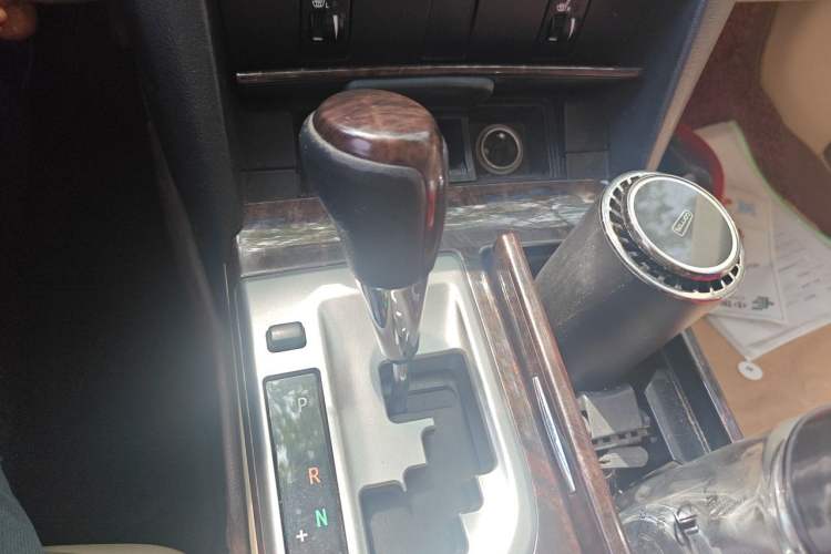Used Toyota Camry 2015 2.0G Premier Edition Gear Lever