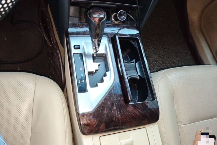 Used Toyota Camry 2015 2.0G Premier Edition Gear Lever