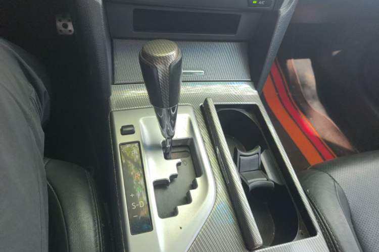 Used Toyota Camry 2015 Junrui 2.0S Activa Edition Gear Lever