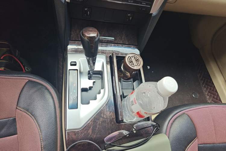 Used Toyota Camry 2015 2.0G Premier Edition Gear Lever