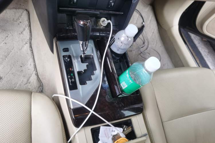 Used Toyota Camry 2015 2.0G Premier Edition Gear Lever