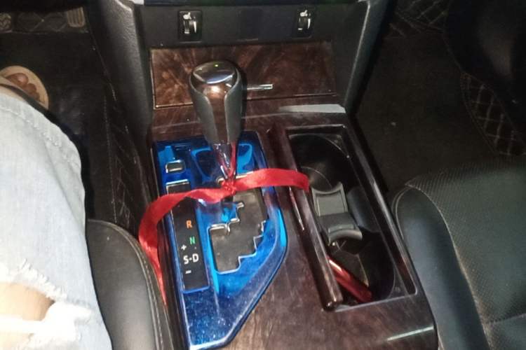 Used Toyota Camry 2015 2.0G Premier Edition Gear Lever