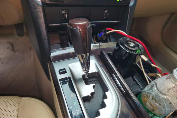 Used Toyota Camry 2015 2.0G Premier Edition Gear Lever