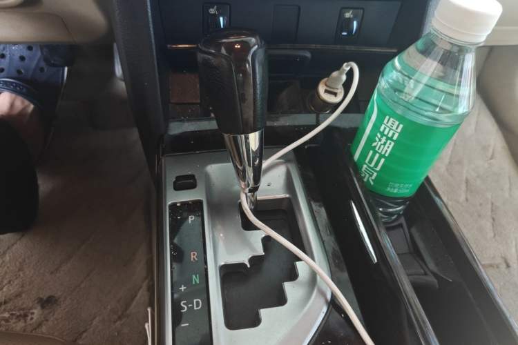 Used Toyota Camry 2015 2.0G Premier Edition Gear Lever