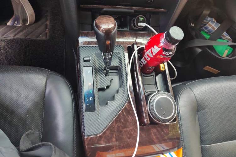 Used Toyota Camry 2015 2.0G Premier Edition Gear Lever