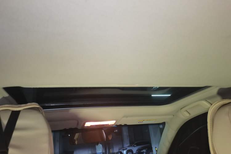 Used Toyota Camry 2015 2.0G Premier Edition Headliner