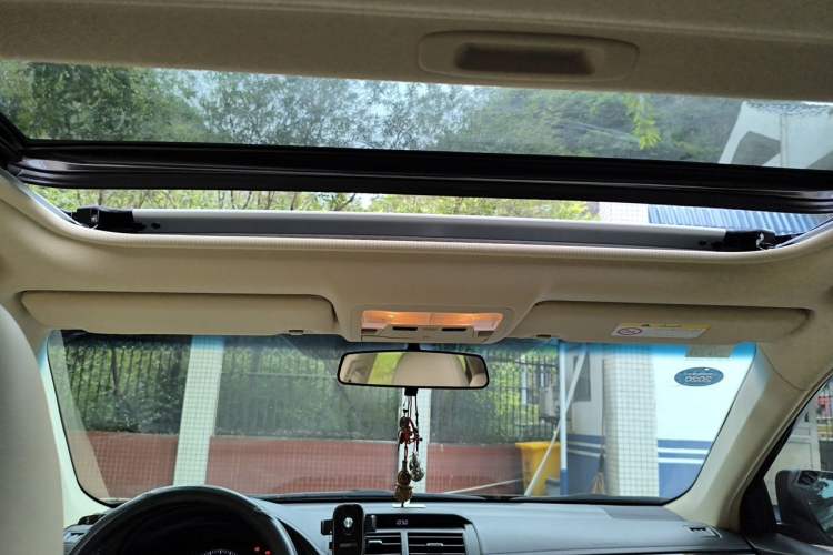 Used Toyota Camry 2015 2.0G Premier Edition Headliner
