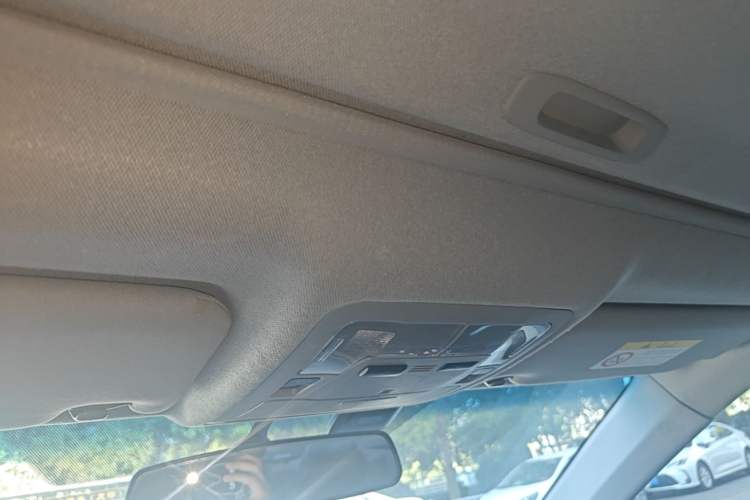 Used Toyota Camry 2015 2.5G Luxury Navigation Edition Headliner