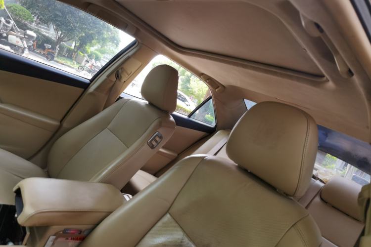 Used Toyota Camry 2015 Dual-Engine 2.5 HG Luxury Navigation Edition Headliner