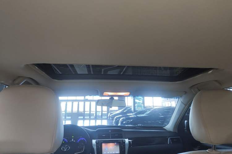 Used Toyota Camry 2015 Dual-Engine 2.5 HG Luxury Navigation Edition Headliner